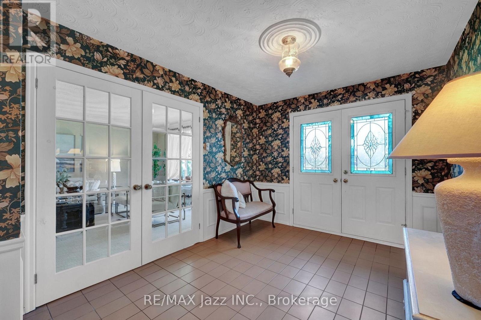 802 FERNDALE STREET - Image 5