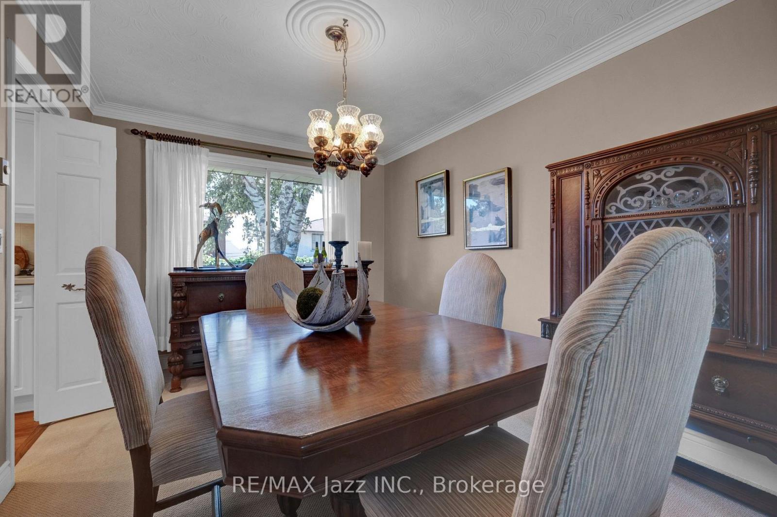 802 FERNDALE STREET - 9