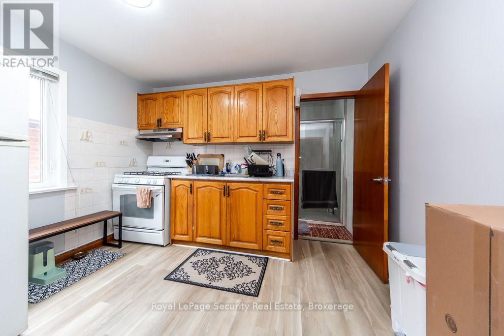 77 BRANDON AVENUE - 16