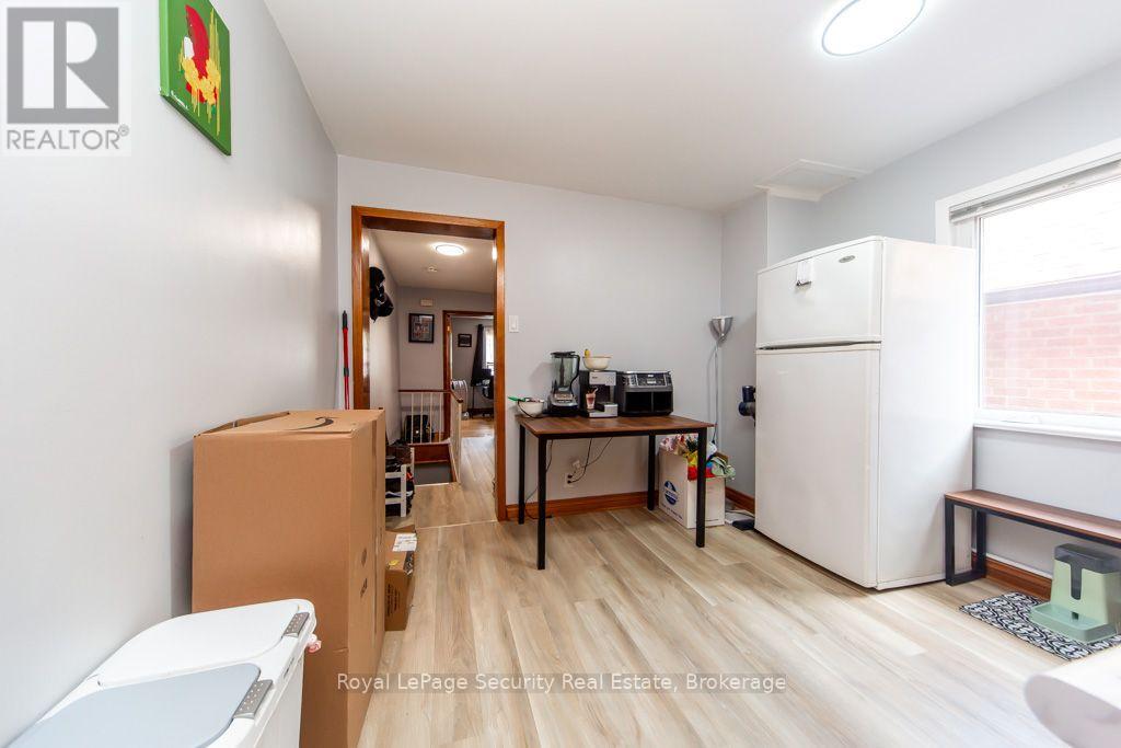 77 BRANDON AVENUE - 17