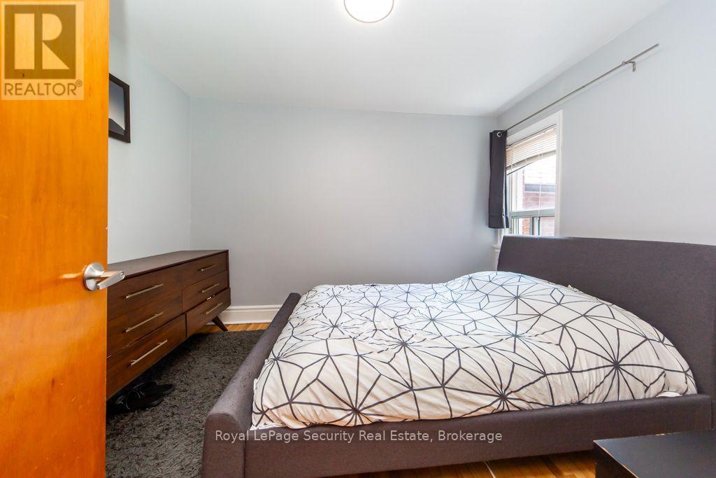 77 BRANDON AVENUE - 22