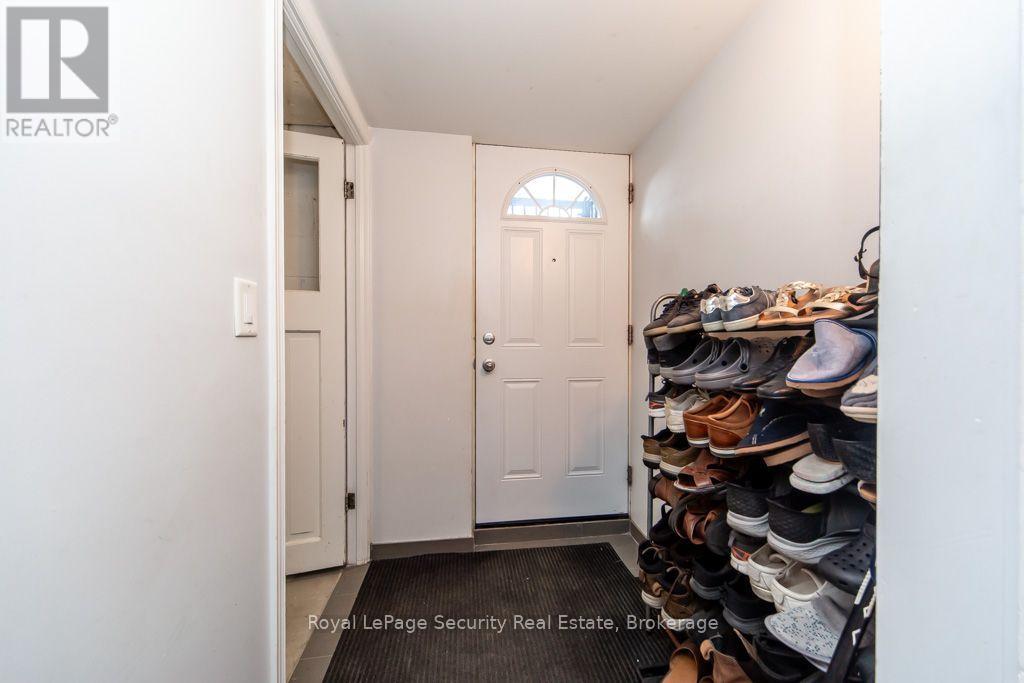 77 BRANDON AVENUE - 26