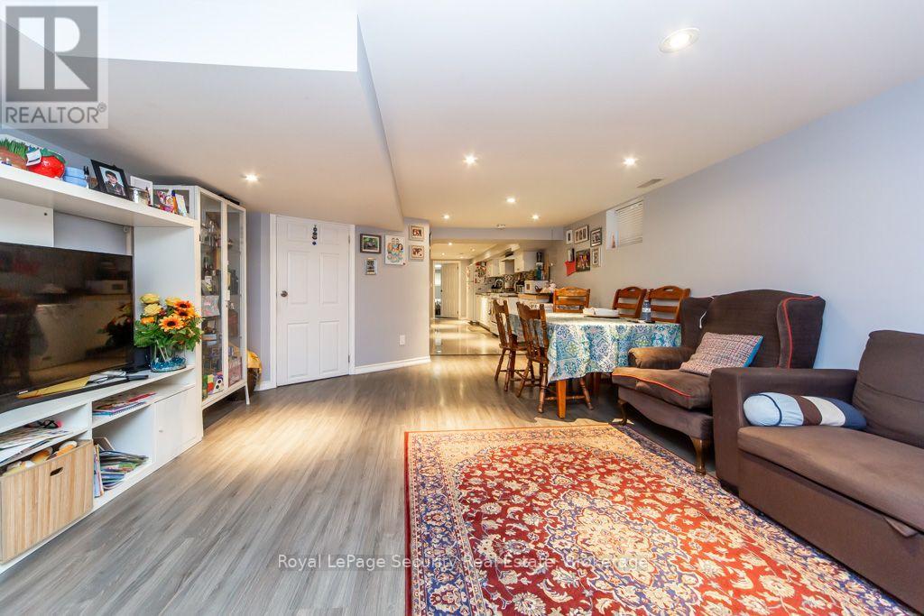 77 BRANDON AVENUE - 27