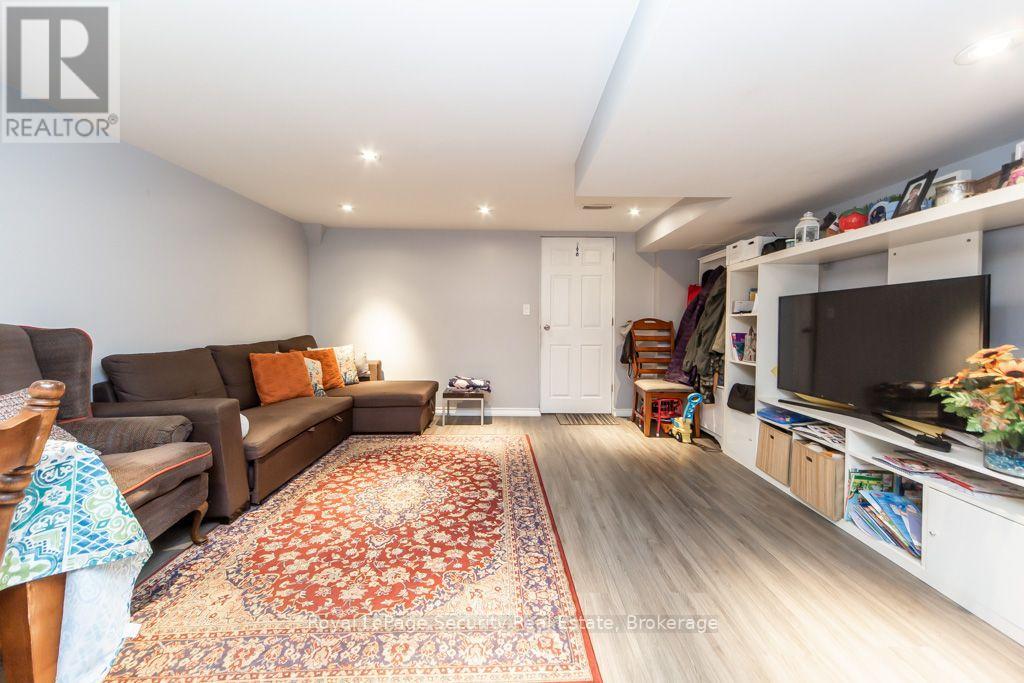 77 BRANDON AVENUE - 28
