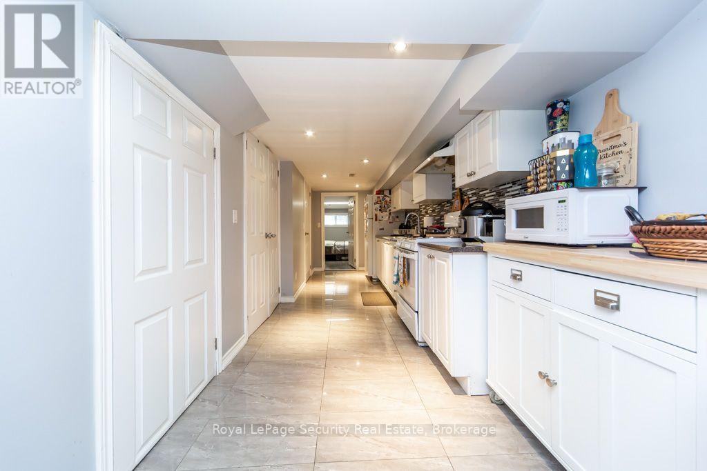 77 BRANDON AVENUE - 29