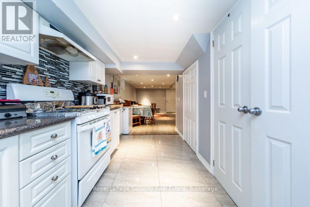 77 BRANDON AVENUE - 31