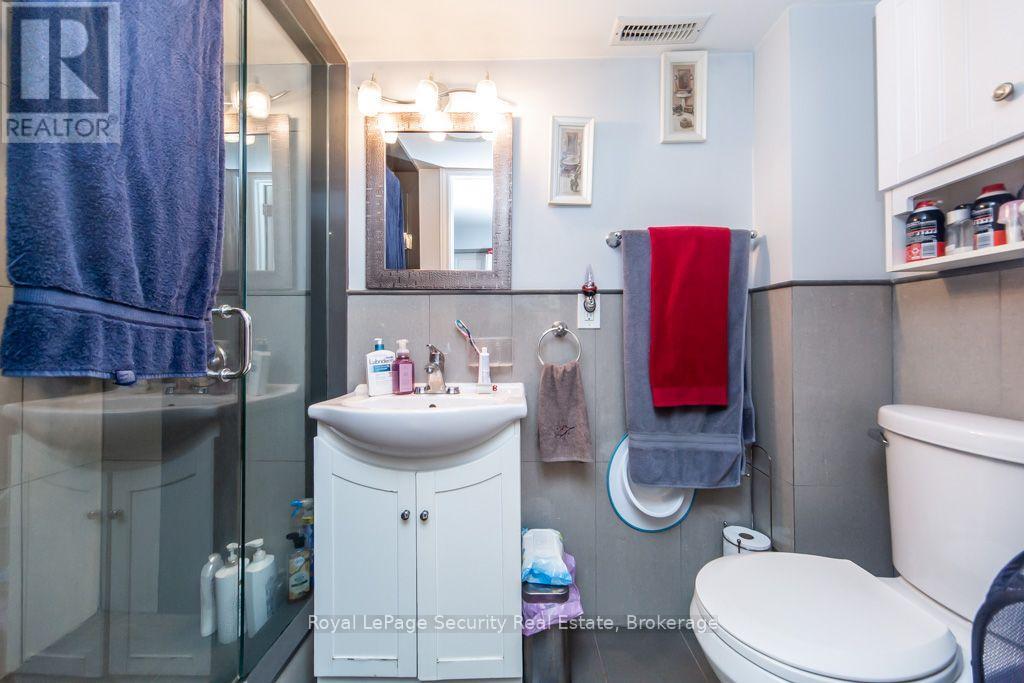 77 BRANDON AVENUE - 35
