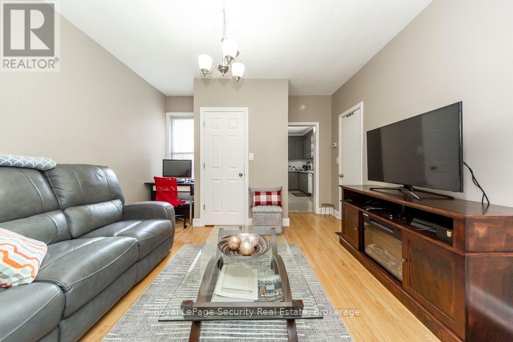 77 BRANDON AVENUE - 4