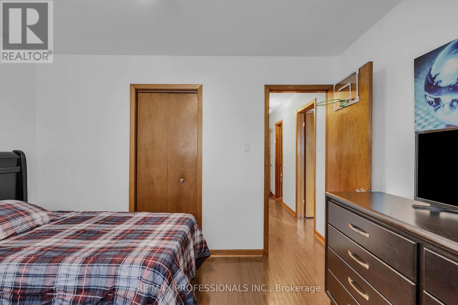 23 ANTHIA DRIVE - 19