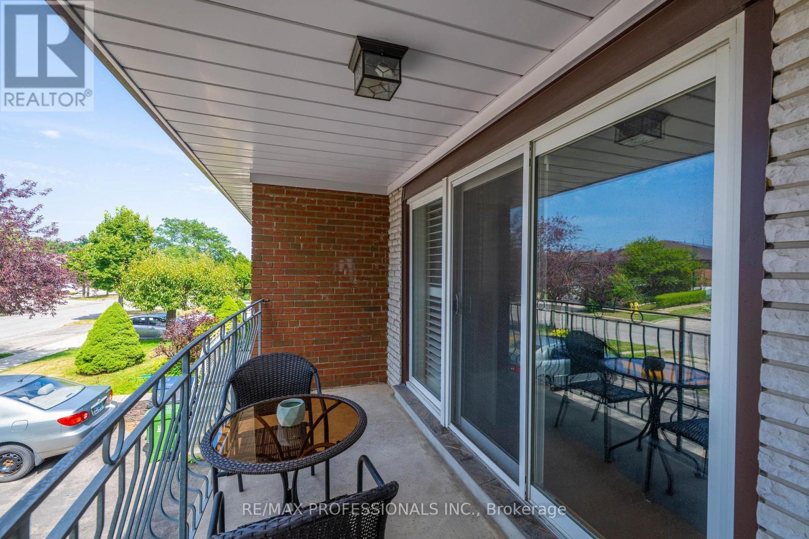 23 ANTHIA DRIVE - 24