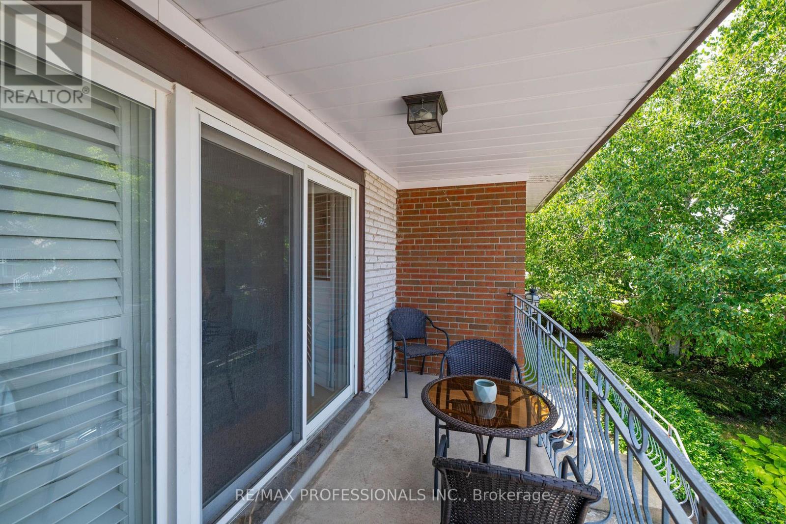23 ANTHIA DRIVE - 25