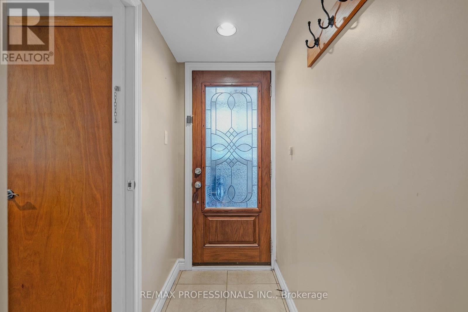 23 ANTHIA DRIVE - 26