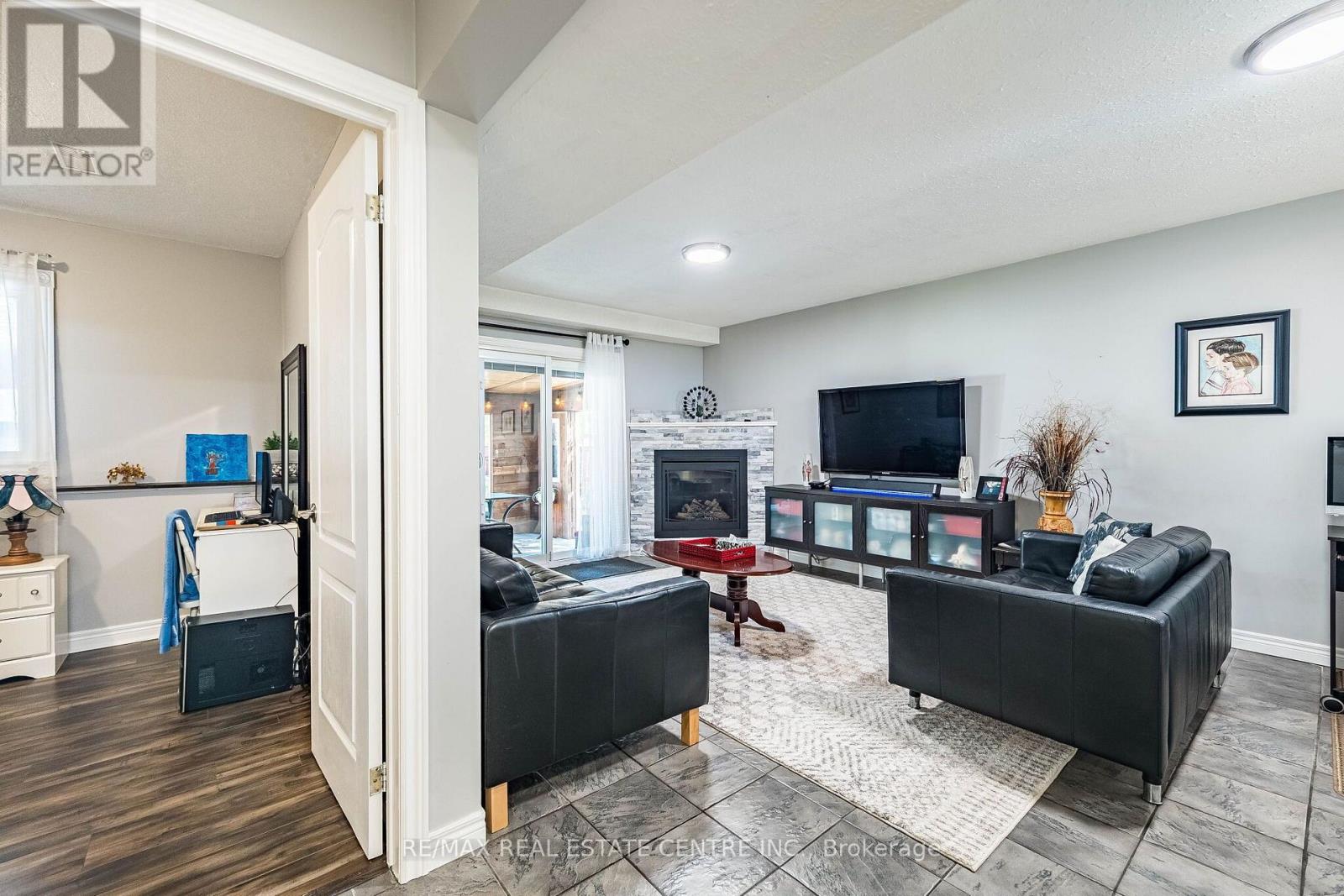 267 MONTGOMERY BOULEVARD - 23