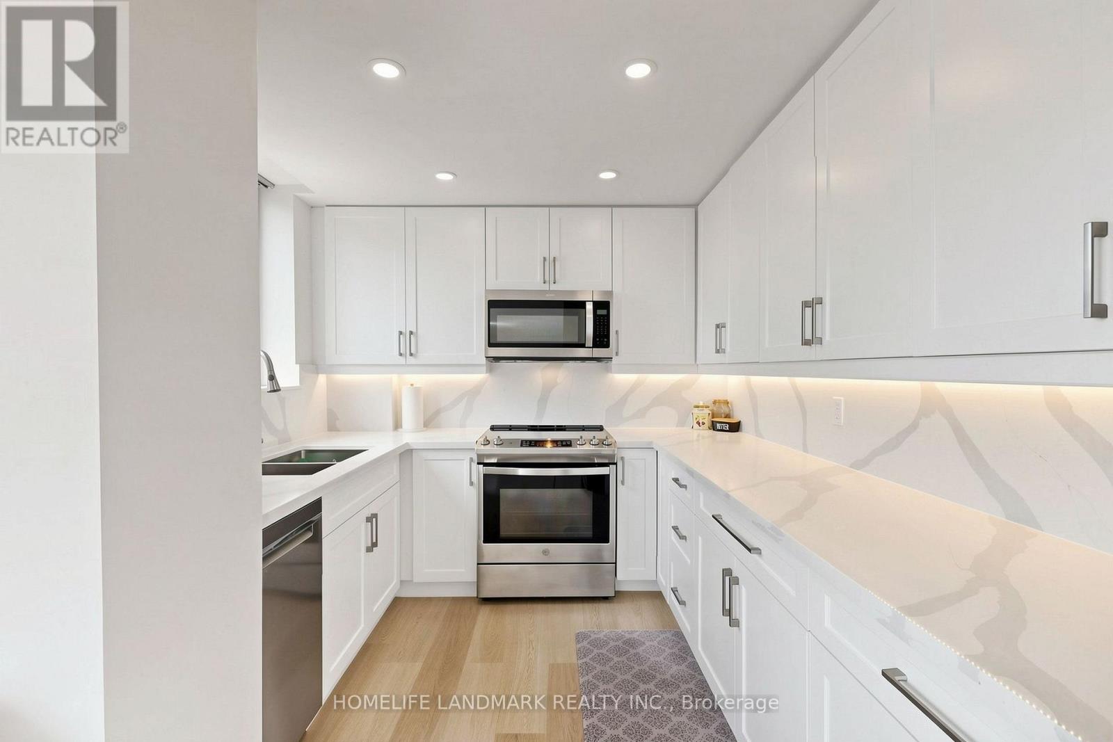 #403 1230 MARLBOROUGH COURT - 10