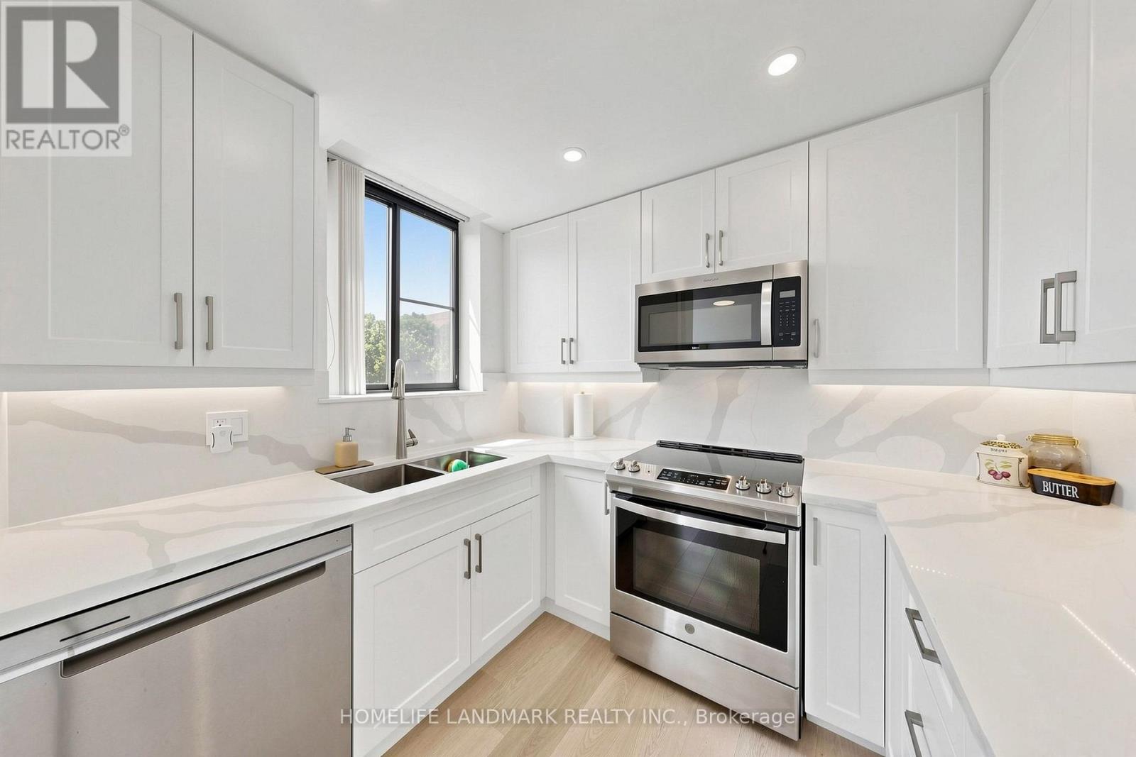 #403 1230 MARLBOROUGH COURT - 12