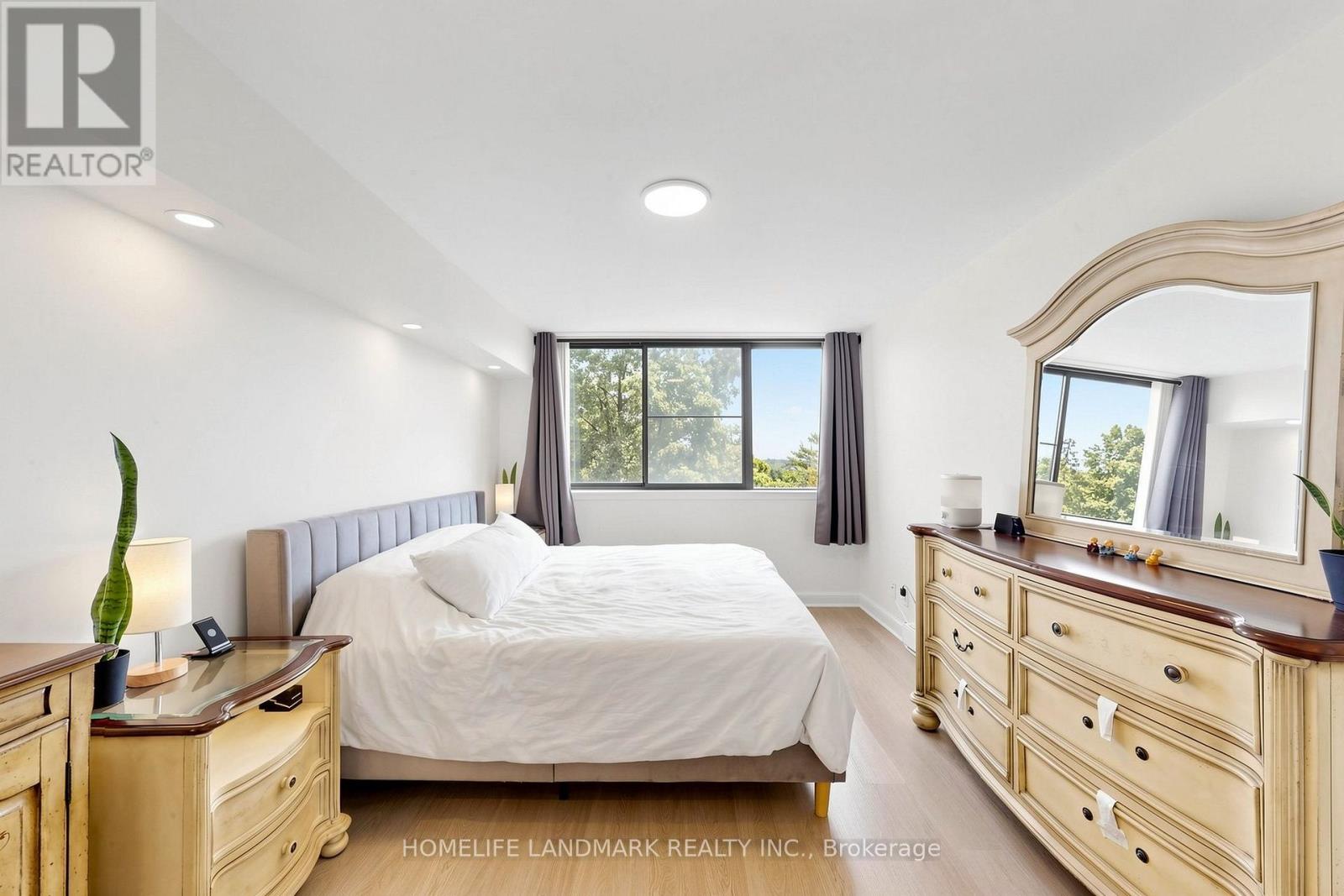 #403 1230 MARLBOROUGH COURT - 27