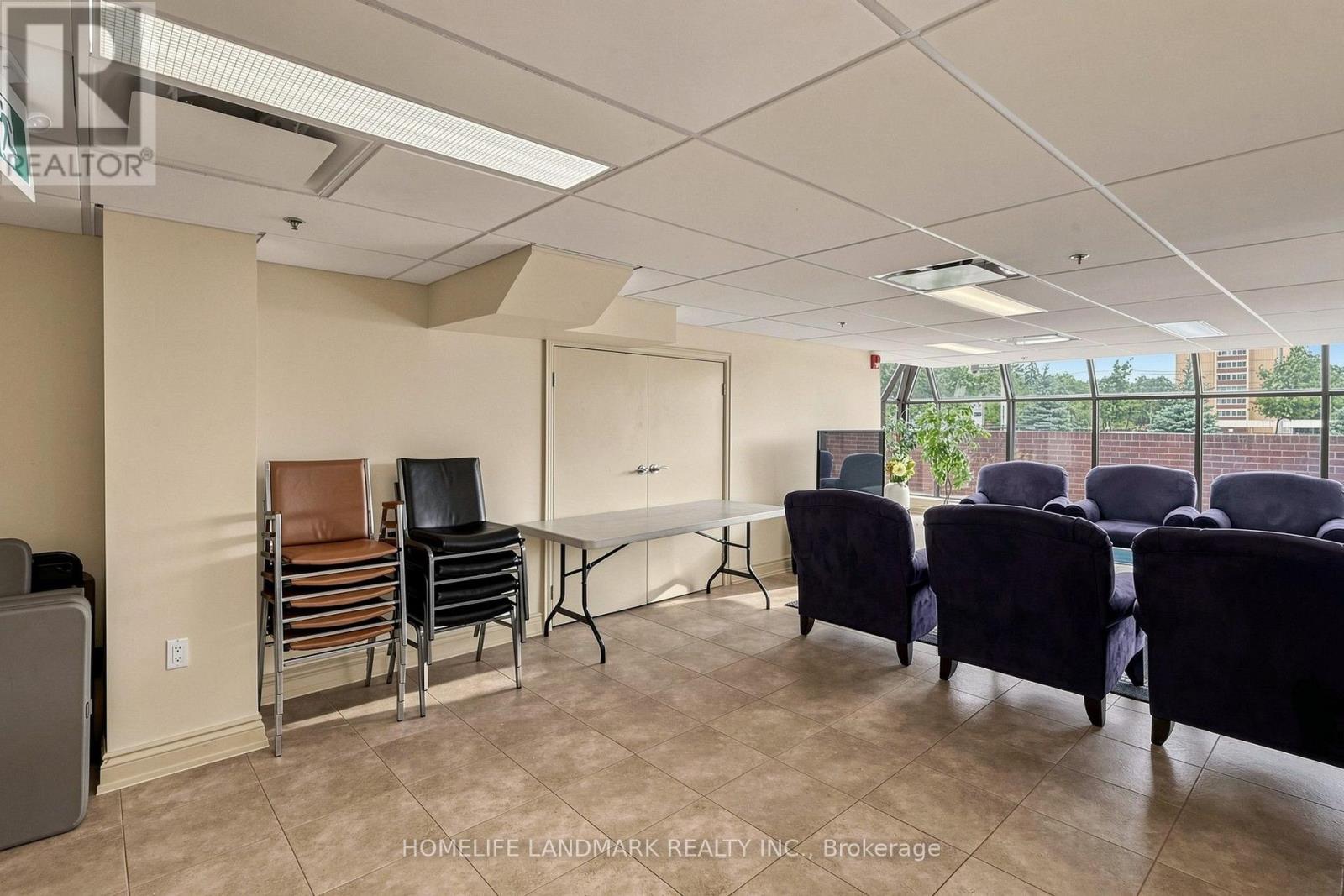 #403 1230 MARLBOROUGH COURT - 36