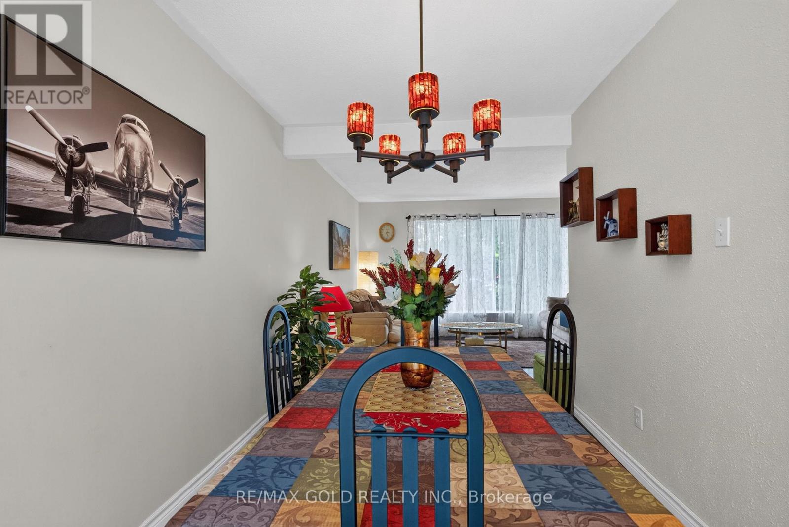 129 FOLKSTONE CRESCENT - 12