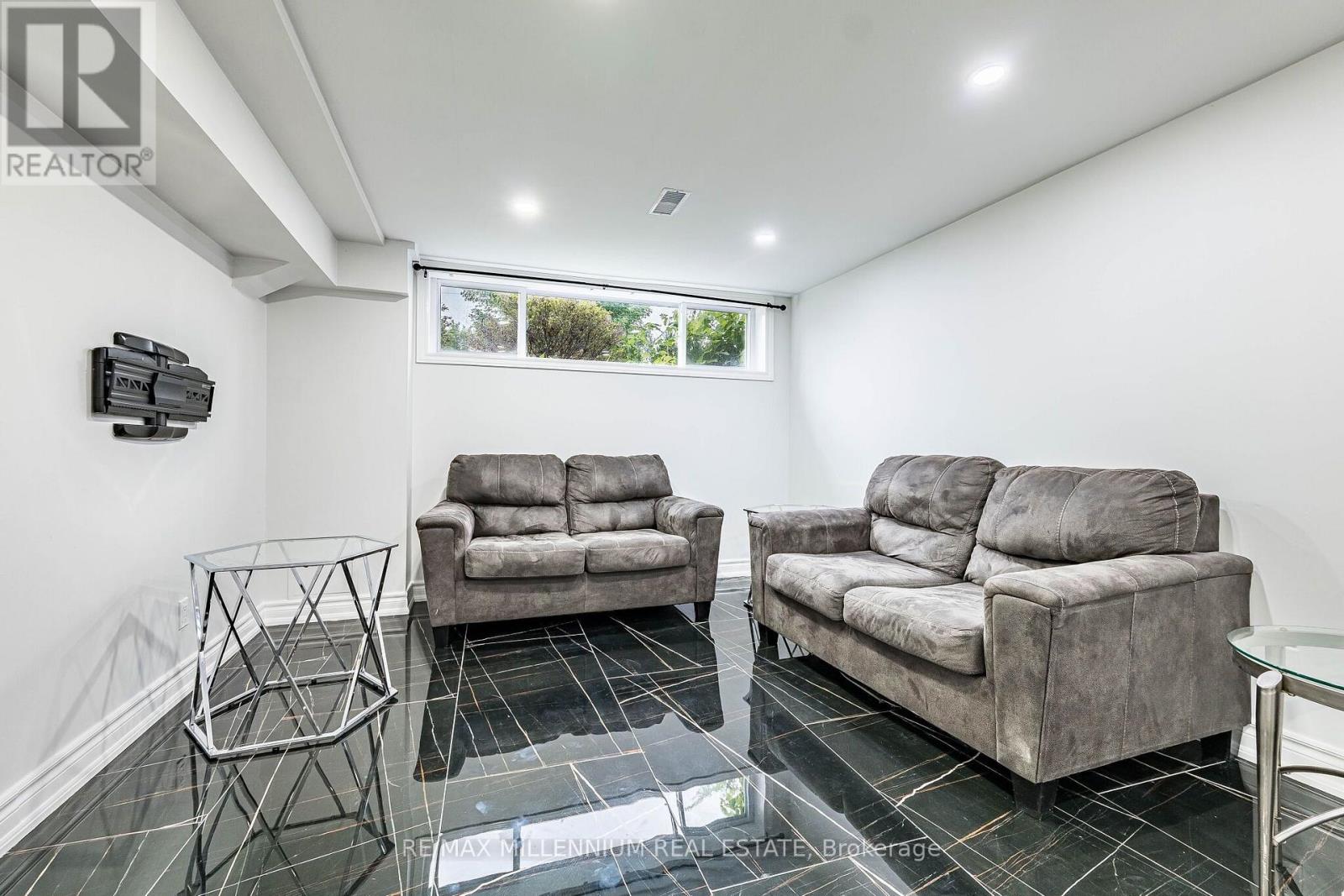 612 APPLEBY LINE - Image 38