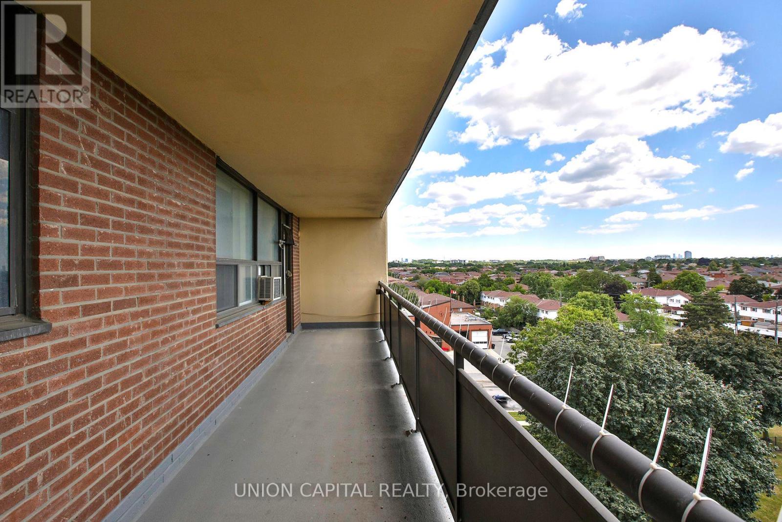 #711 5 FRITH ROAD - 19