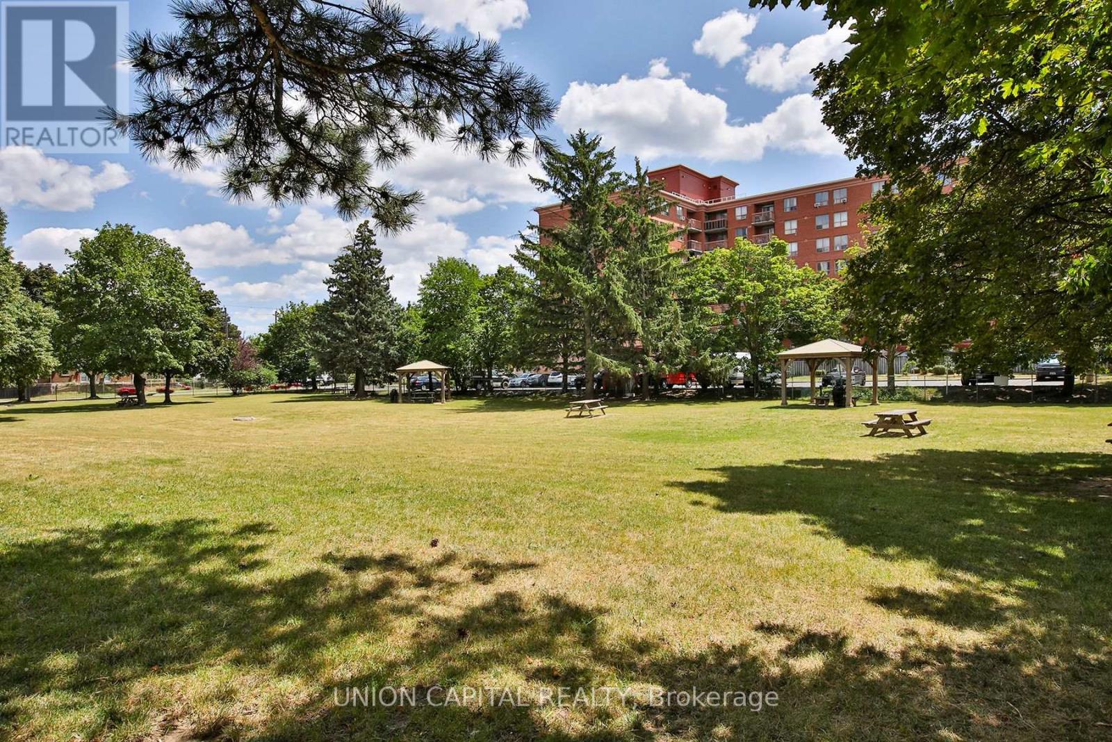 #711 5 FRITH ROAD - 27