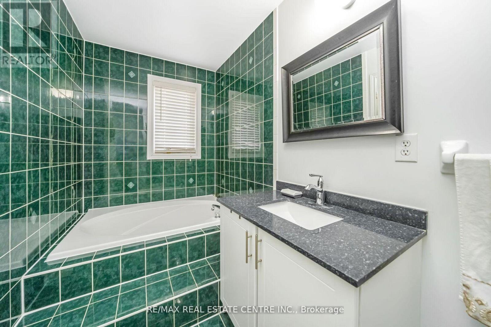 55 GOLDEN EAGLE ROAD - 23