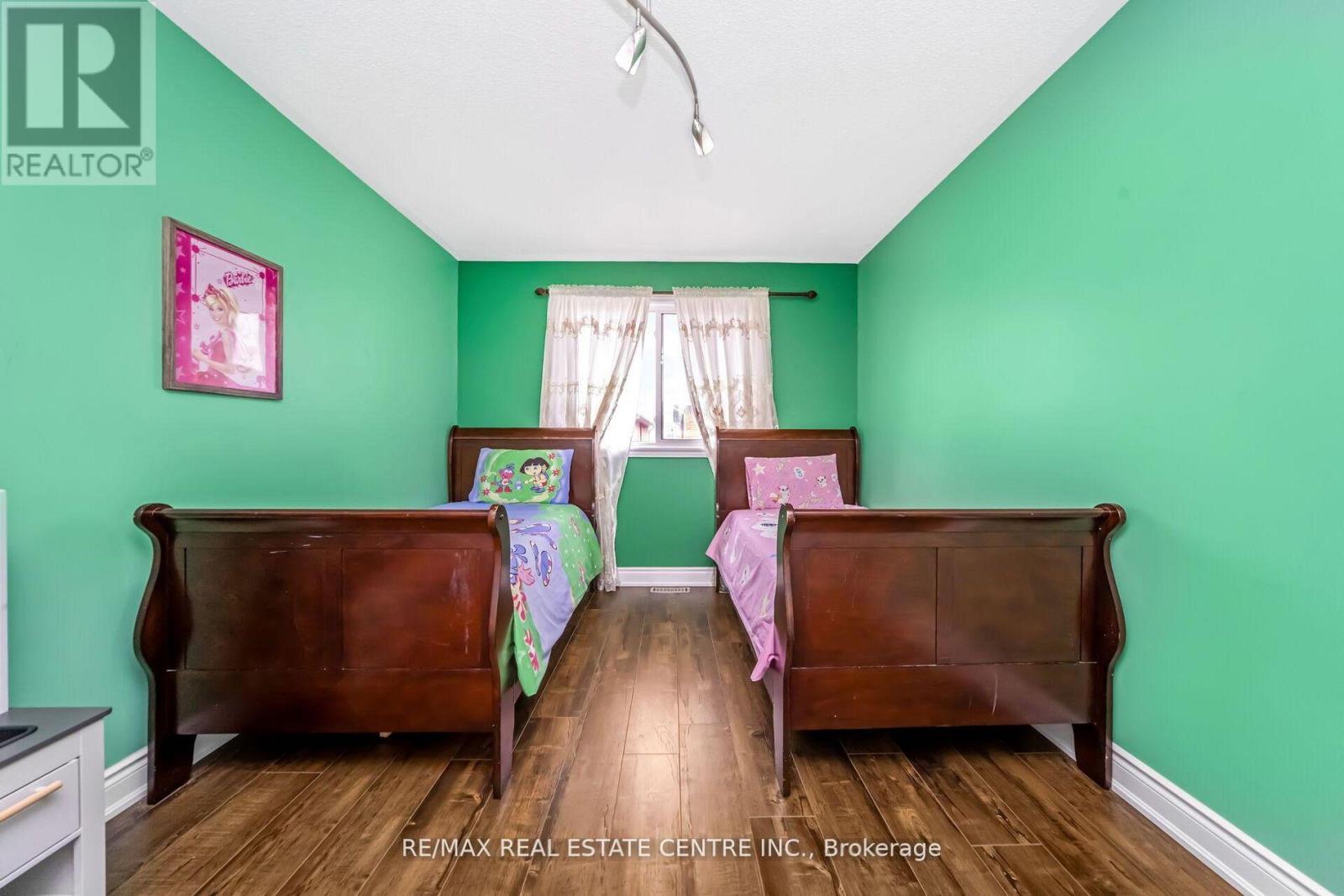 55 GOLDEN EAGLE ROAD - 30