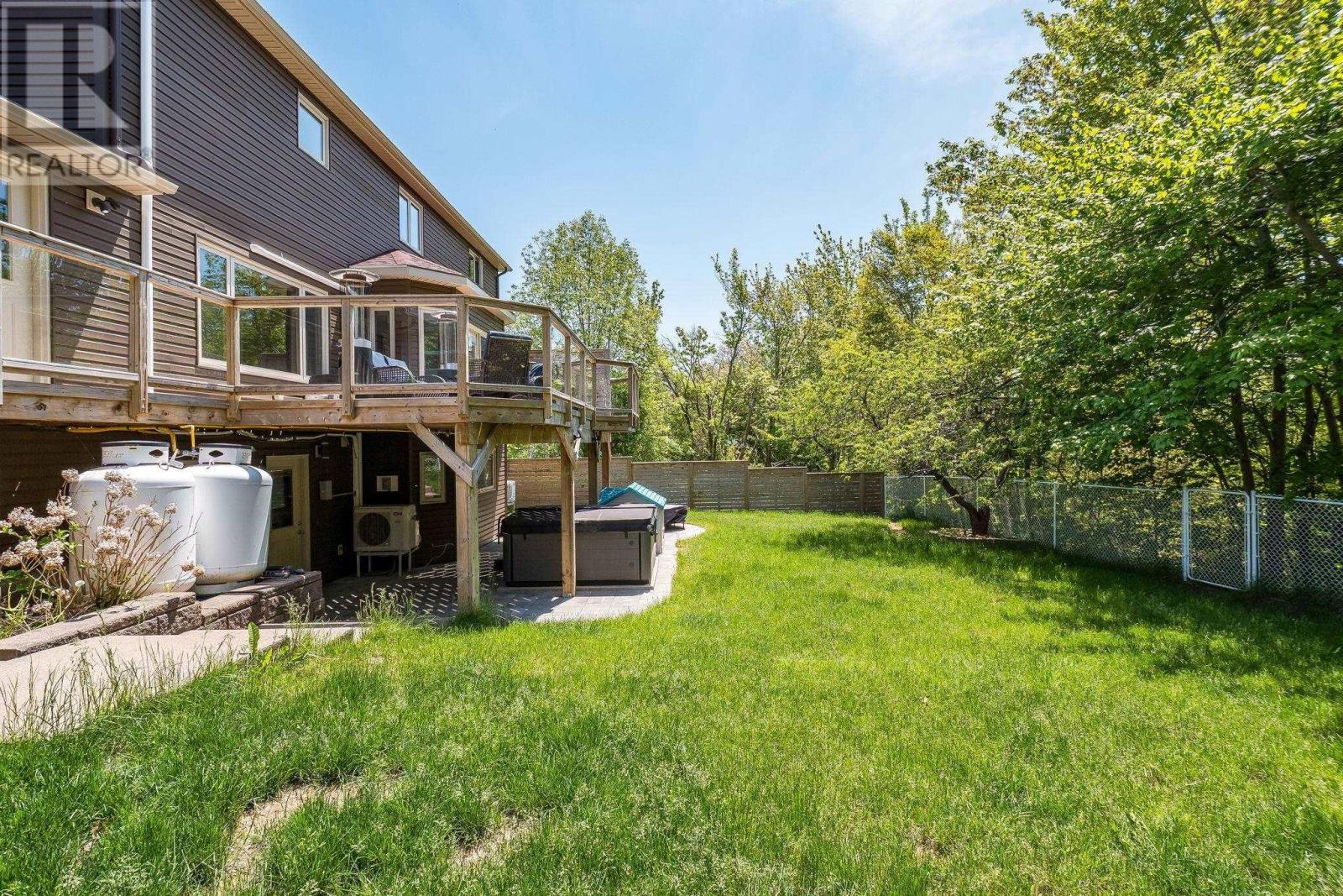 31 Lancaster Drive - 47