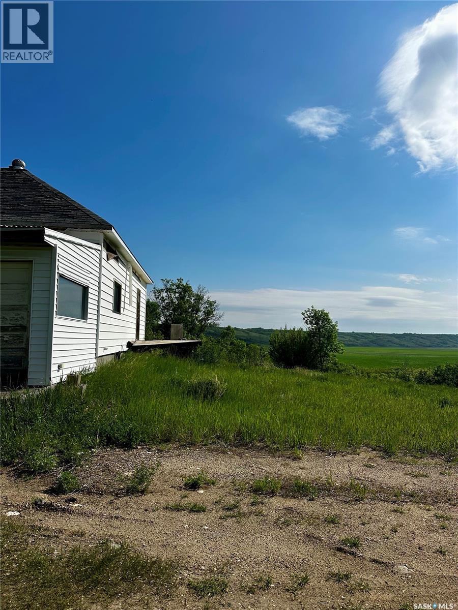 3.15 Acres Qu'Apelle Valley - Image 9