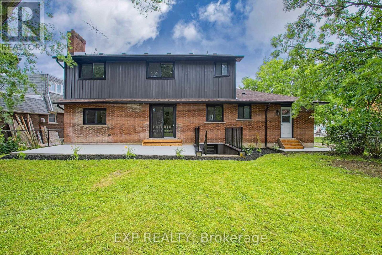 343 CANBOROUGH STREET - 32