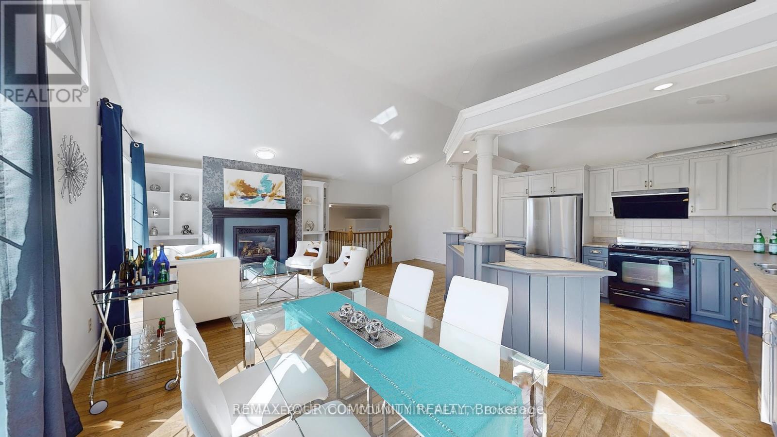 16 KALMAN DRIVE - 12