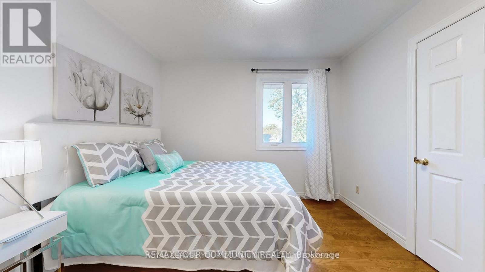 16 KALMAN DRIVE - 22