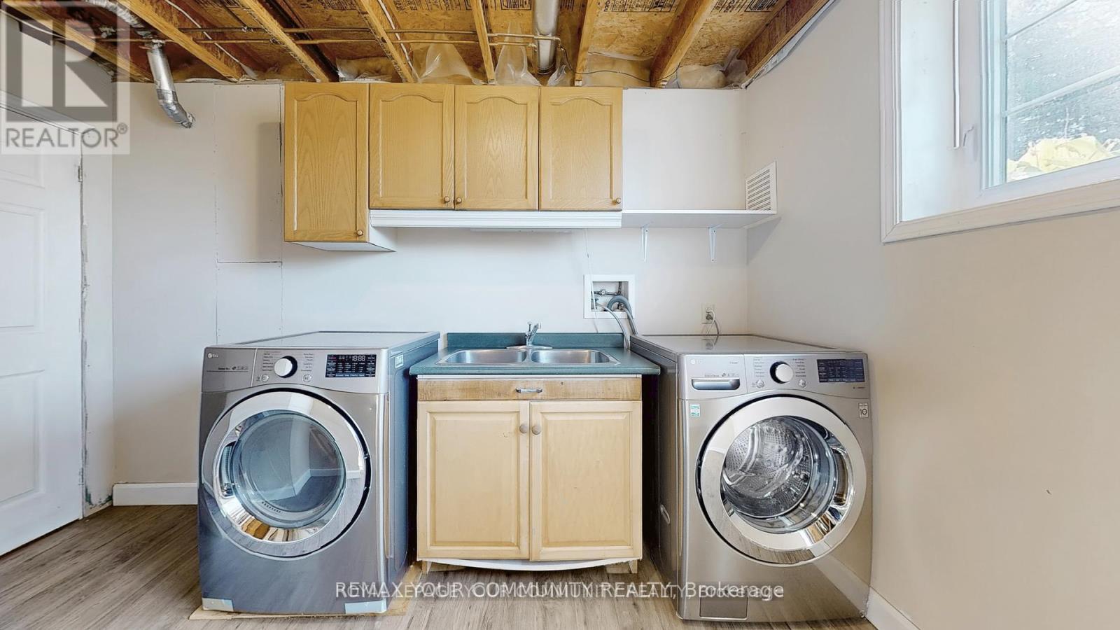 16 KALMAN DRIVE - Image 38