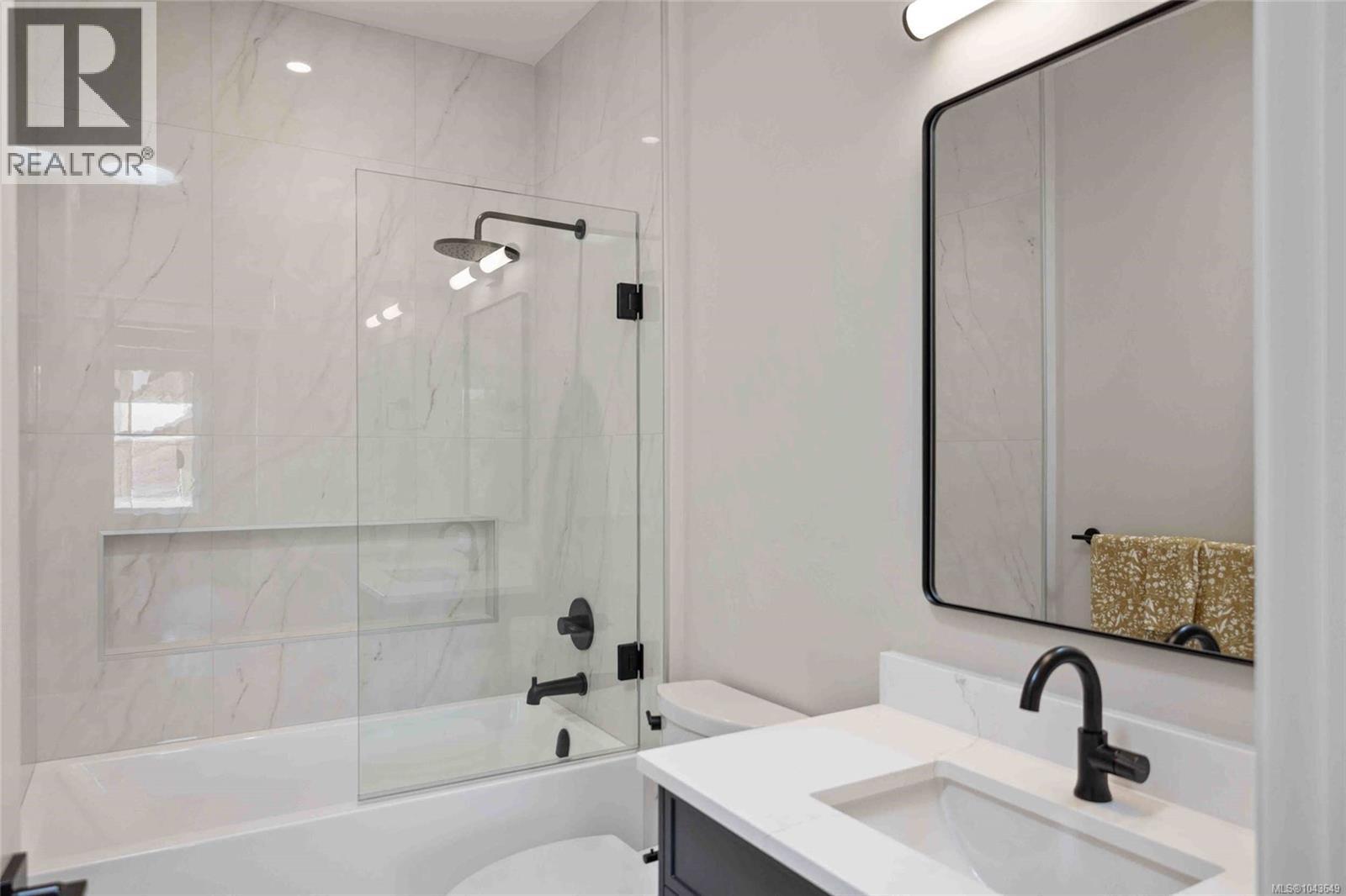 3234 Winchester Ave - 39