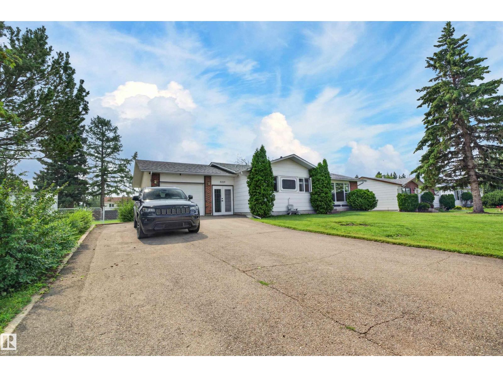 5219 55 AV - 40