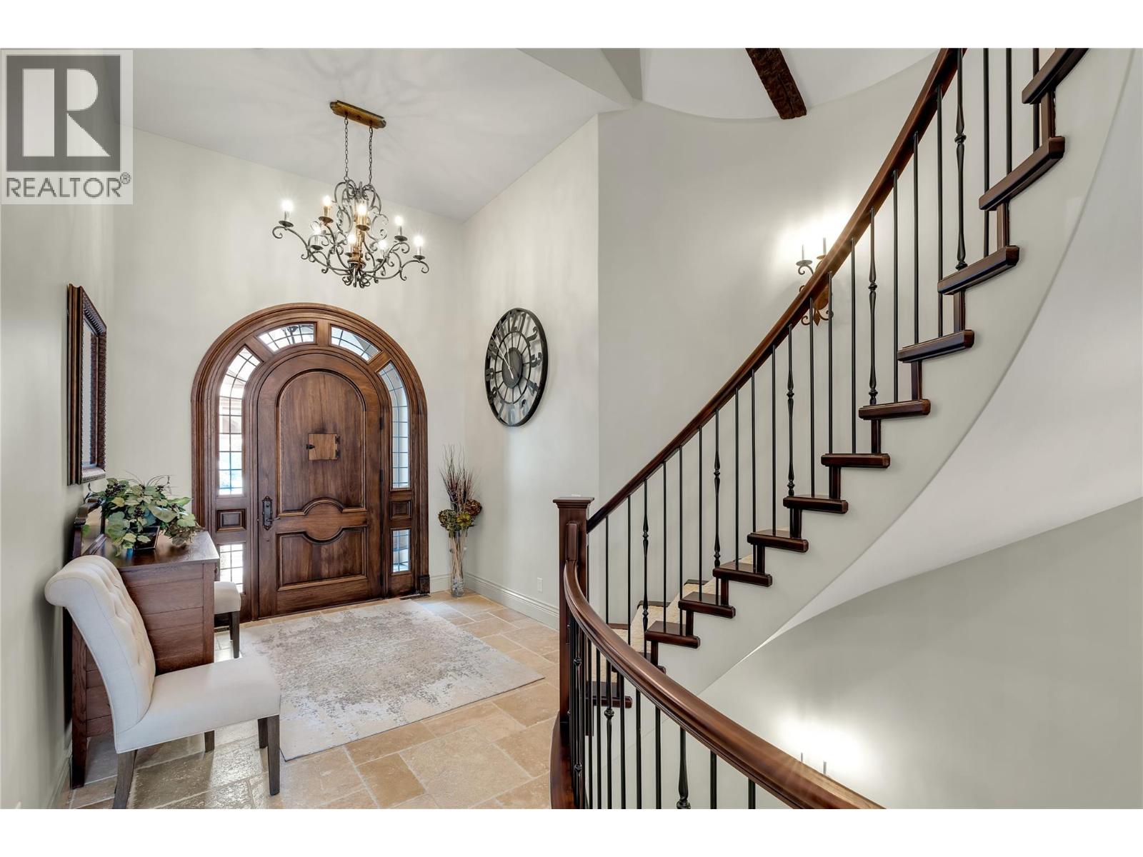  714 KUIPERS Crescent, Kelowna