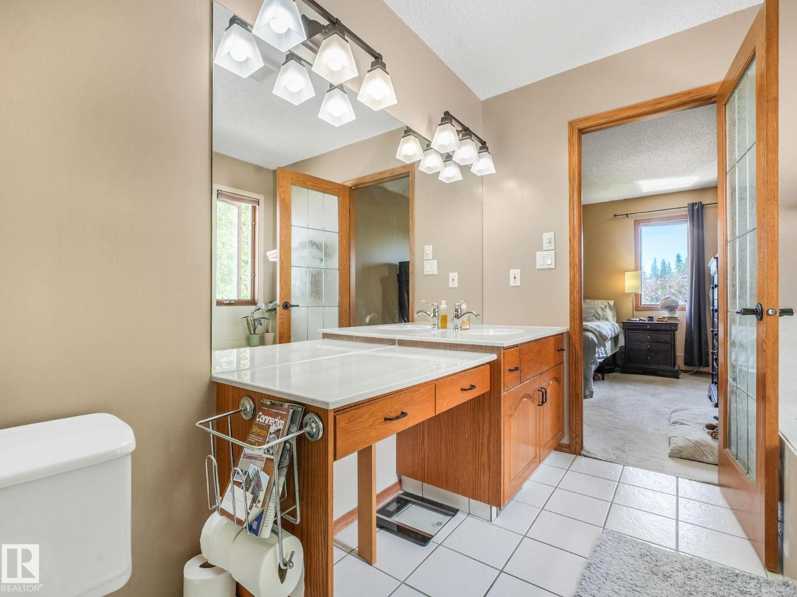 2824 37 ST NW - 26
