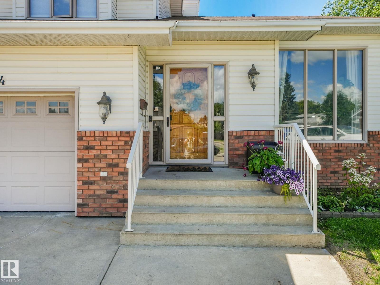 2824 37 ST NW - 61