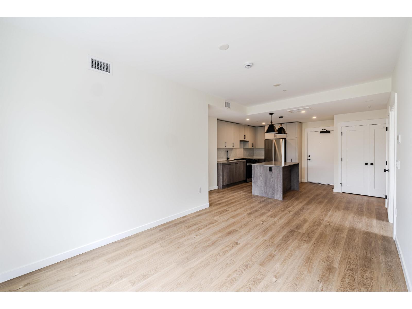 2 Bed, 2 Bath Apartment for Sale in Langley – 307 27215 ALDERGROVE TOWN CENTRE DRIVE, Langley – MLS# R3149006 - Image 9