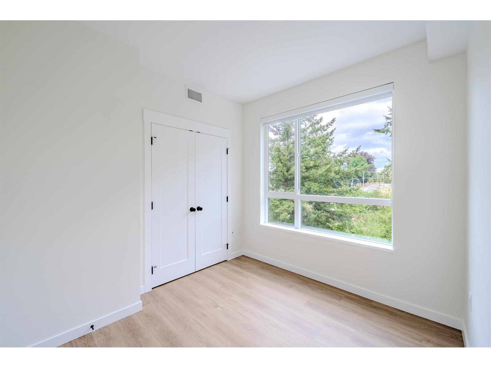 2 Bed, 2 Bath Apartment for Sale in Langley – 307 27215 ALDERGROVE TOWN CENTRE DRIVE, Langley – MLS# R3149006 - Image 12