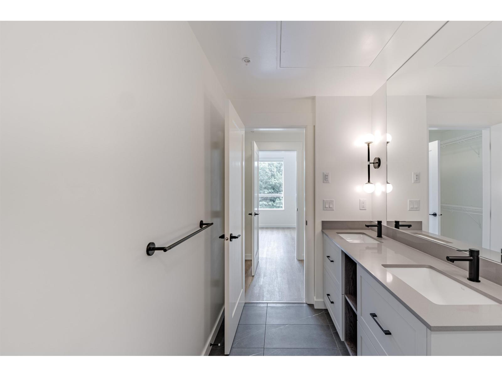 2 Bed, 2 Bath Apartment for Sale in Langley – 307 27215 ALDERGROVE TOWN CENTRE DRIVE, Langley – MLS# R3149006 - Image 18