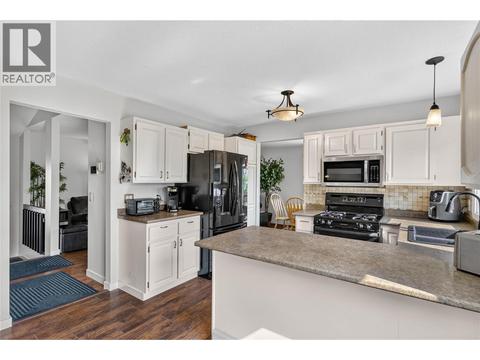 4201 Lakeshore Road - 8