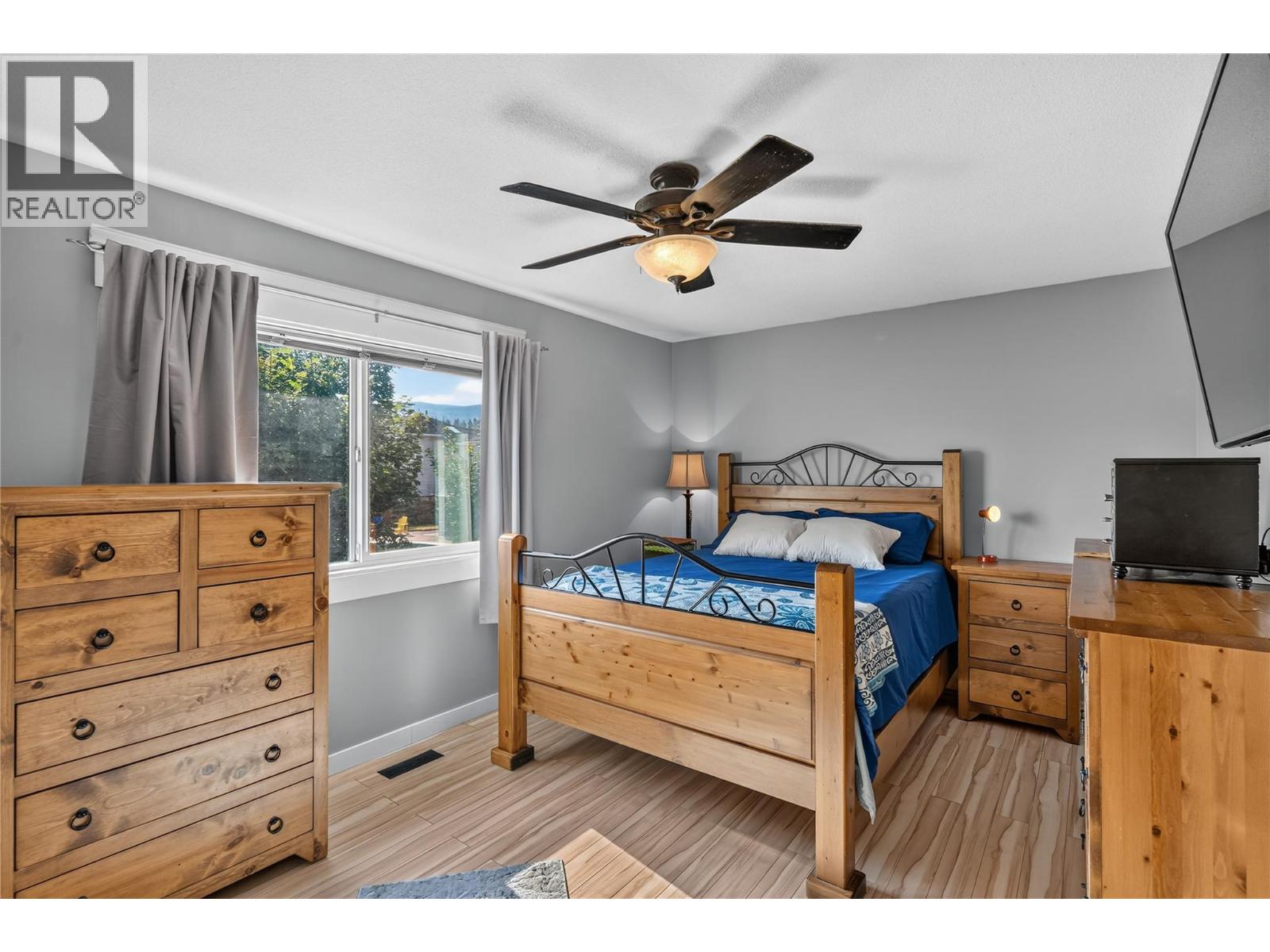 4201 Lakeshore Road - 17