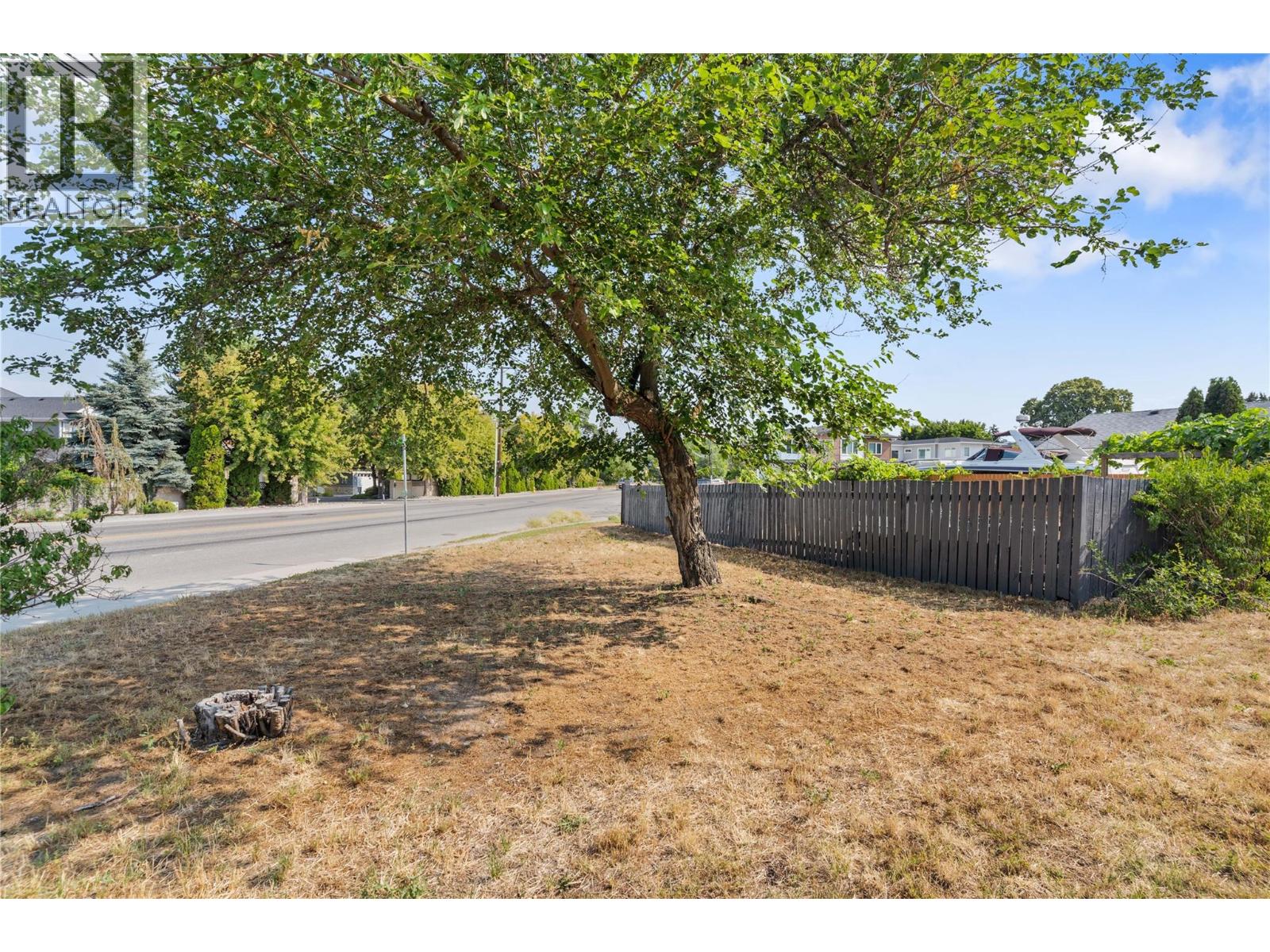 4201 Lakeshore Road - 36