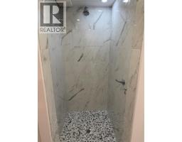 2528 Dougall Avenue Unit# B, Windsor, ON N8X1T6 Photo 11