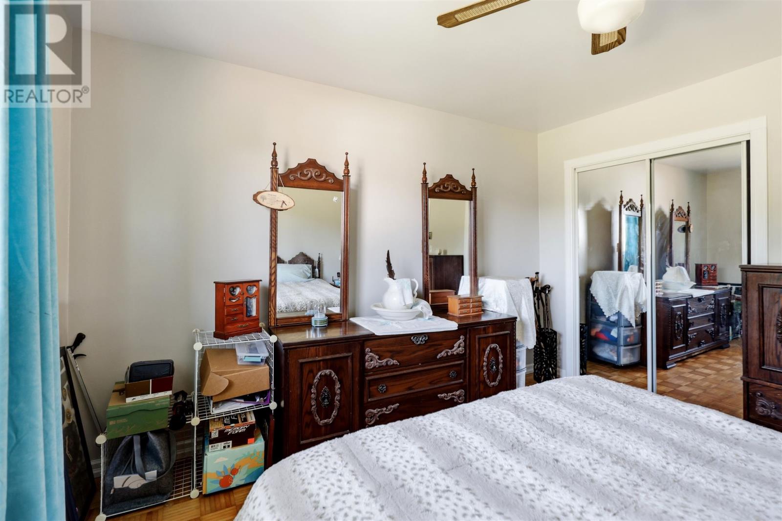 305 Moss RD - 22