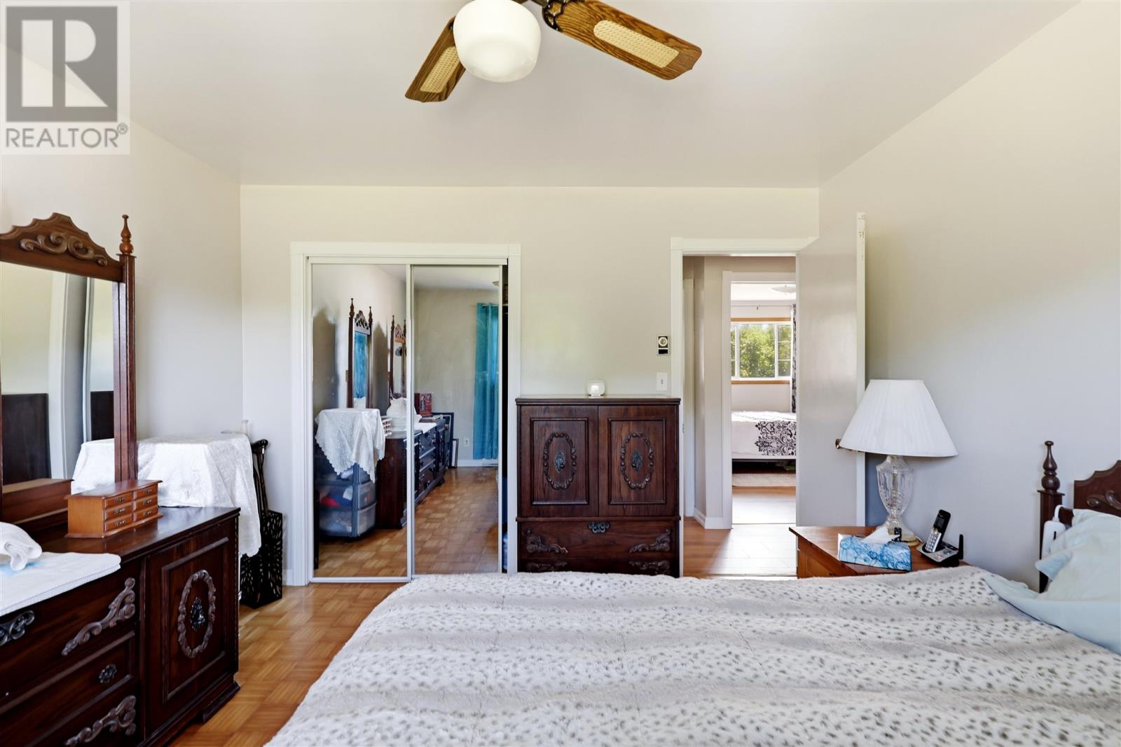 305 Moss RD - 21
