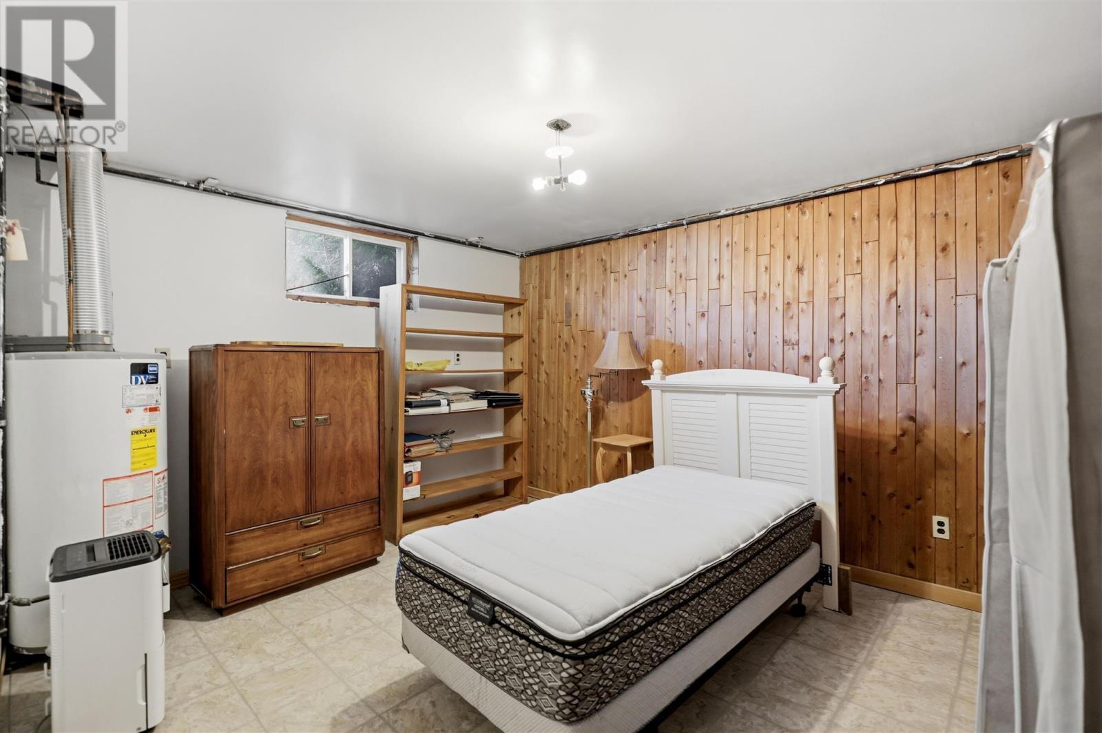 305 Moss RD - 27