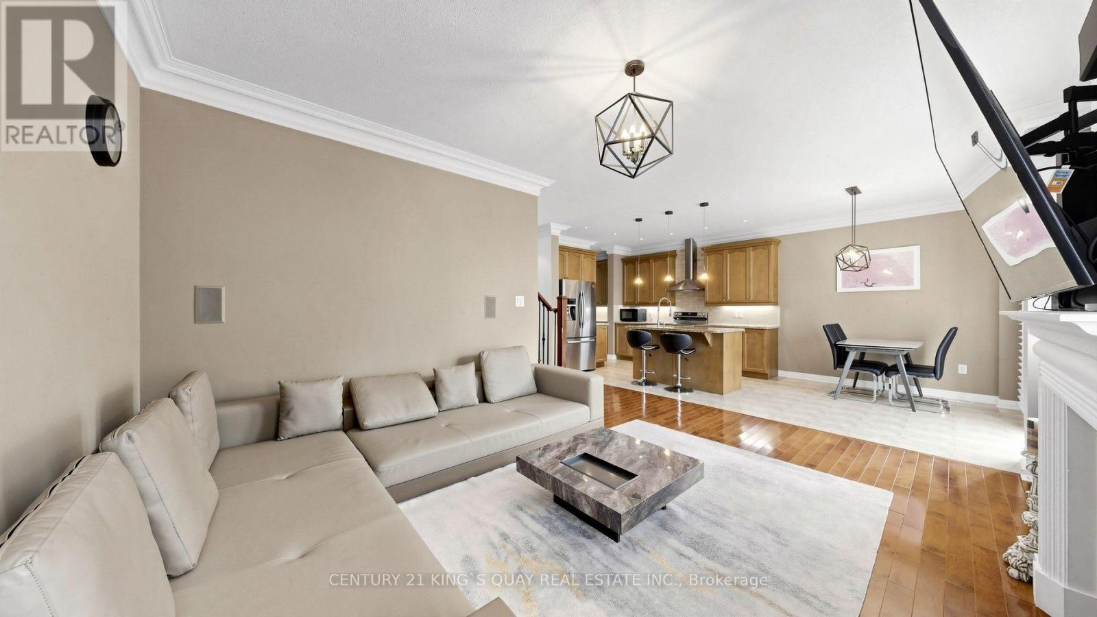 22 HISLOP DRIVE - 12