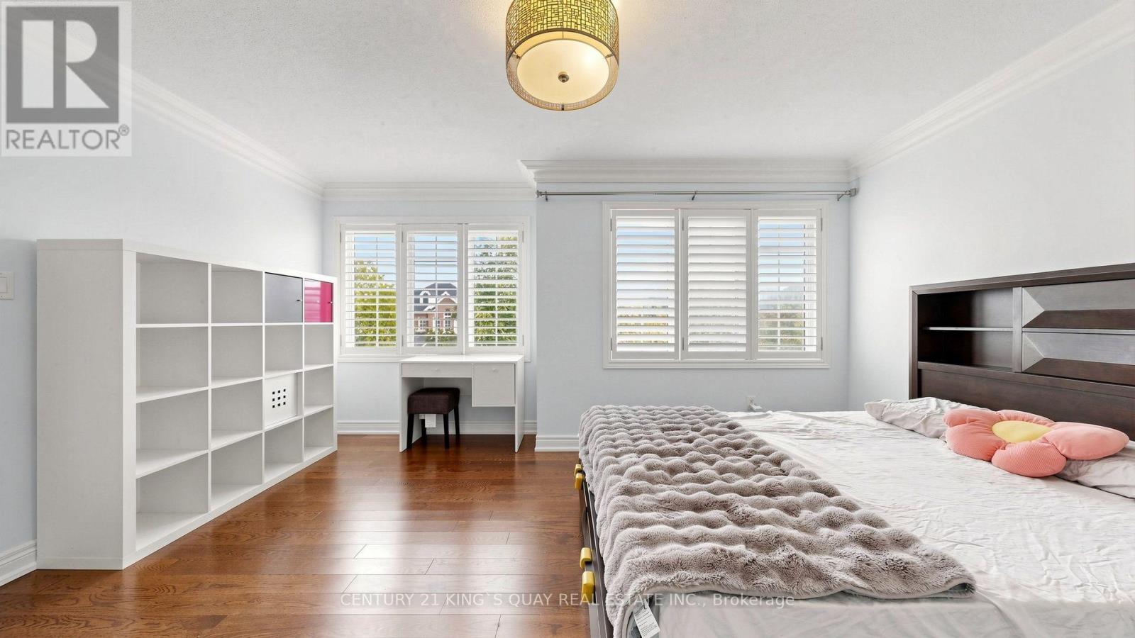 22 HISLOP DRIVE - 33